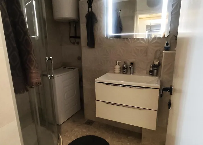 Lovely M&r Apartment