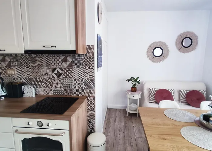 Apartment Lovely M&r *
