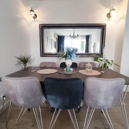 Lovely M&r Appartement *